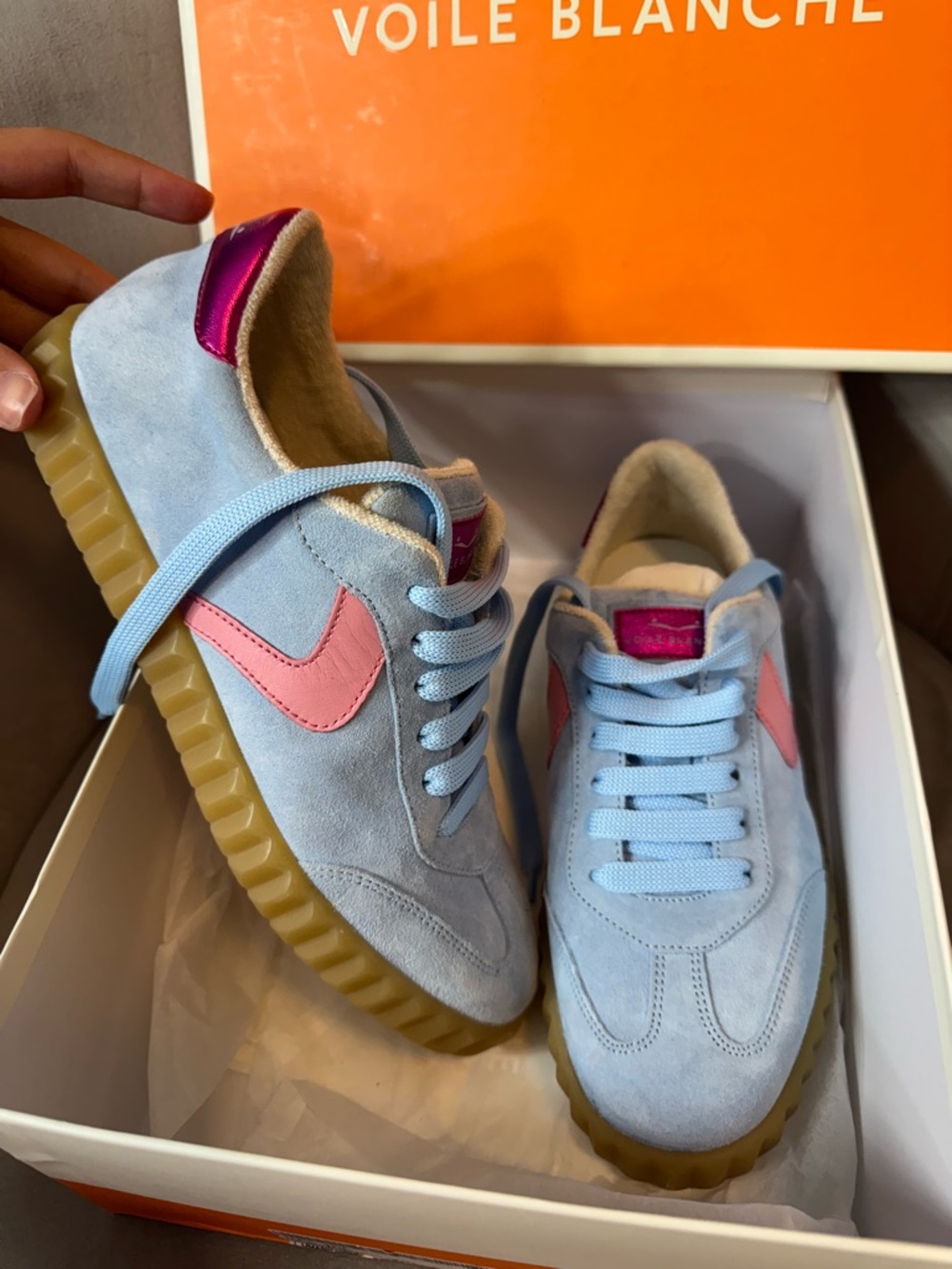 Voile Blanche Light Blue Suede Sneakers with Pink Accents